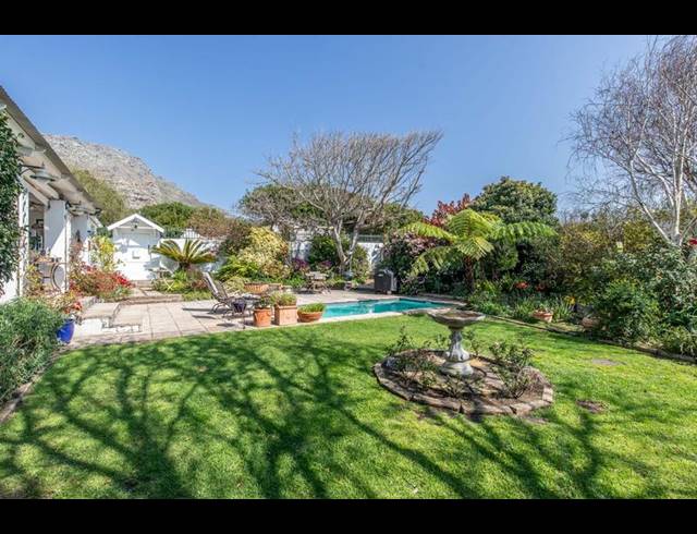 3 BEDROOM HOUSE FOR SALE IN LAKESIDE